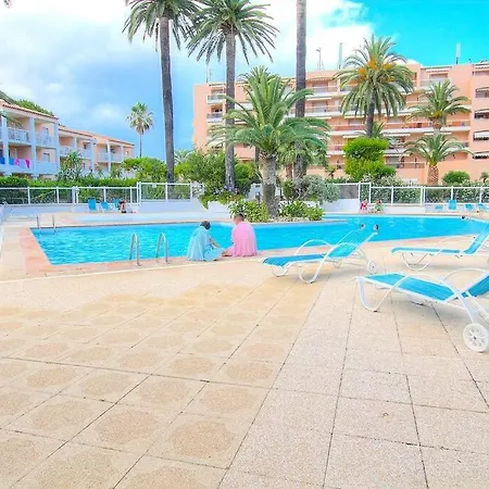 Superbe 2P A Louer Avec Piscine A 200M Des Plages Vallauris
