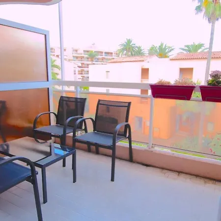 Superbe 2P A Louer Avec Piscine A 200M Des Plages